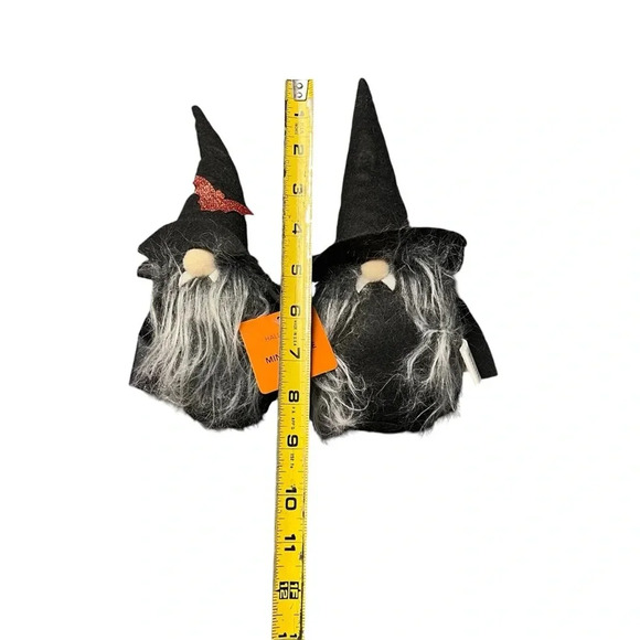 Halloween Mini Gnome Couple Vampires Joann 2022 Decoration - Picture 4 of 4
